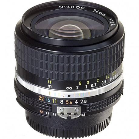 Nikon AI 24mm f/2.8