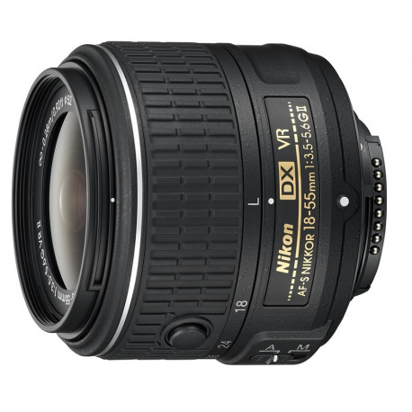 Nikon AF-S 18-55mm f/3.5-5.6G DX VR II