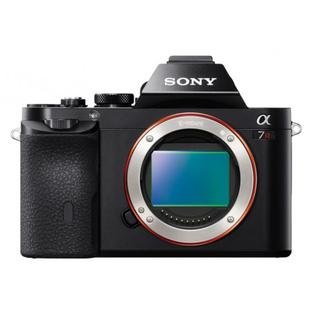 Camera Sony A7R + Lens Zeiss Batis 25mm f / 2 for Sony E
