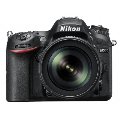 Nikon D7200 + обектив Nikon 18-105mm VR + батерия Nikon EN-EL15B + карта Lexar 32GB Professional UHS-I SDHC Memory Card (U1)