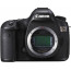 DSLR camera Canon EOS 5DS + Flash Canon 600EX-RT II SPEEDLITE