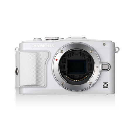 фотоапарат Olympus E-PL6 PEN (бял)