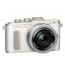 фотоапарат Olympus PEN E-PL8 (бял) + обектив Olympus ZD Micro 14-42mm f/3.5-5.6 EZ ED MSC (сребрист) 