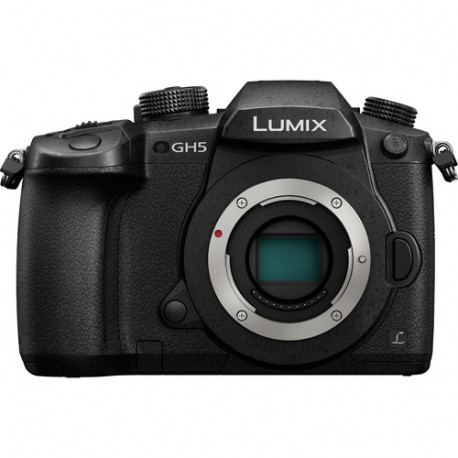 фотоапарат Panasonic Lumix GH5 + обектив Olympus 7-14mm f/2.8 PRO Micro