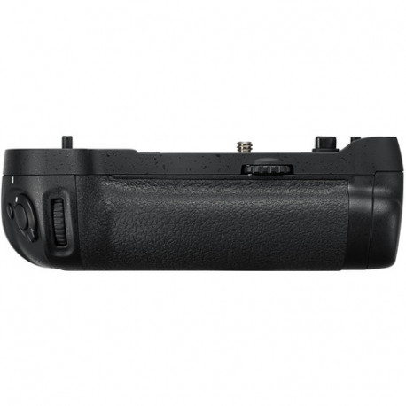 Accessory Nikon MB-D17 Battery Grip