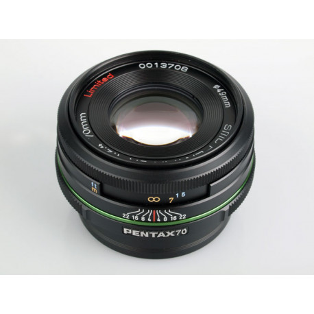 Pentax SMC 70mm f / 2.4 DA Limited