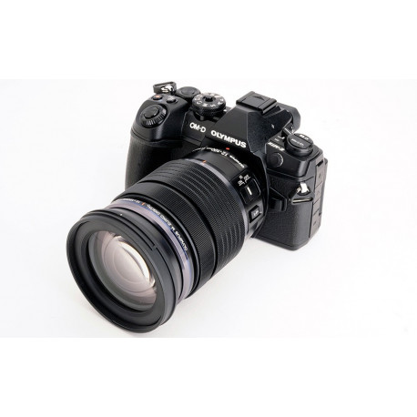 Camera Olympus E-M1 Mark II + Lens Olympus M.Zuiko Digital ED 12-100mm f / 4 IS PRO