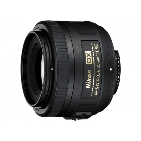 обектив Nikon DX 35mm f/1.8G + филтър Praktica UV MC 52mm