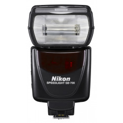Flash Nikon SB-700 + Accessory Cactus Speedlight Bands (x4) &amp; Bounce Card Kit