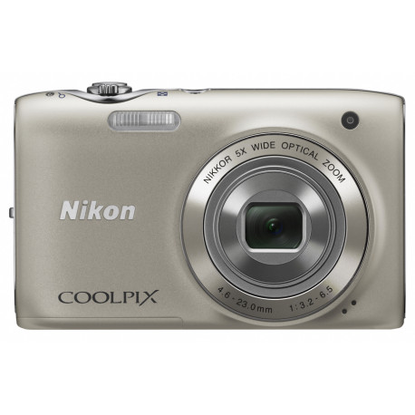 фотоапарат Nikon CoolPix S3100 (сребрист) + кожен калъф Nikon S + карта памет 4 GB