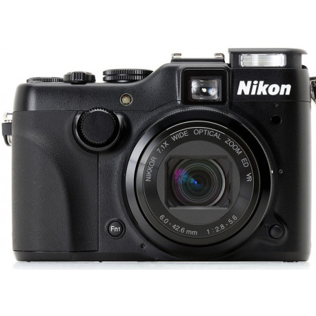 фотоапарат Nikon CoolPix P7100