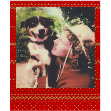 Film Polaroid 600 color Festive Red PhotoSynthesis