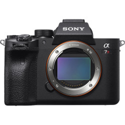 фотоапарат Sony A7R III + грип за батерии Sony VG-C3EM Vertical Grip + батерия Sony NP-FZ100