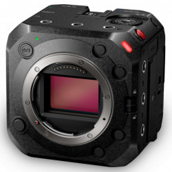 камера Panasonic LUMIX BS1H Full-Frame Cinema 6K Box Camera