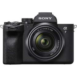 фотоапарат Sony A7 IV + обектив Sony FE 28-70mm f/3.5-5.6 + батерия Sony NP-FZ100