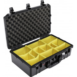 куфар Peli™ Case 1555 Air с разделители (черен)
