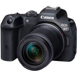фотоапарат Canon EOS R7 + обектив Canon RF-S 18-150mm + обектив Canon RF 50mm f/1.8 STM