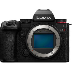 фотоапарат Panasonic Lumix S5 II + обектив Panasonic Lumix S 20-60mm f/3.5-5.6 + обектив Panasonic Lumix S 50mm f/1.8
