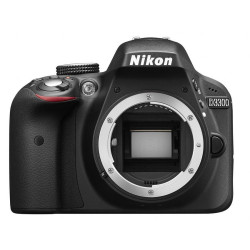 фотоапарат Nikon D3300 + аксесоари (употребяван)