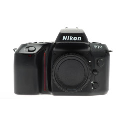 фотоапарат Nikon F70 (Употребяван)