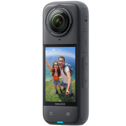 Camera Insta360 X4 + Battery Insta360 X4 Battery (2290mAh) + Accessory Insta360 X4 Standard Lens Guards + Case Insta360 X4 Carry Case + Accessory Insta360 X4 Mic Adapter