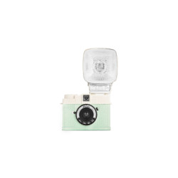 Lomography HF572WL Half-Frame Lomourette Camera (Picnic Edition)