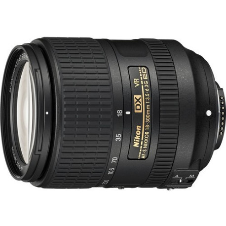 обектив Nikon AF-S 18-300mm f/3.5-6.3G ED DX VR (Употребяван)